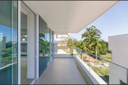 11_photo/94dce5d2f3.644da71ab9fc96d8-ATLAS-8df84841-0c4b-4c80-87d6-4b5378c757c7.jpg de apartamento à venda com 3 quartos, 235m² em Cabral, Curitiba