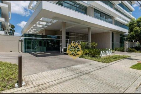 2_photo/94dce5d2f3.644da71ab9fc96d8-ATLAS-ae3a7d2f-1849-42d2-b721-04967bae753f.jpg de apartamento à venda com 3 quartos, 235m² em Cabral, Curitiba