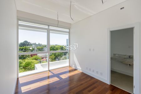 11_photo/94dce5d2f3.b623ee0242192bbc-ATLAS-b3cb7d41-5a6f-480d-98b4-44a4cb0a774b.jpg de apartamento à venda com 3 quartos, 235m² em Cabral, Curitiba