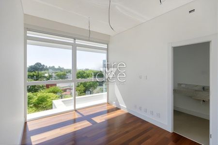 30_photo/94dce5d2f3.c2d0365adcb3b71c-ATLAS-7266d0c4-b4de-4947-81f2-64033e2e4d9d.jpg de apartamento à venda com 3 quartos, 235m² em Cabral, Curitiba