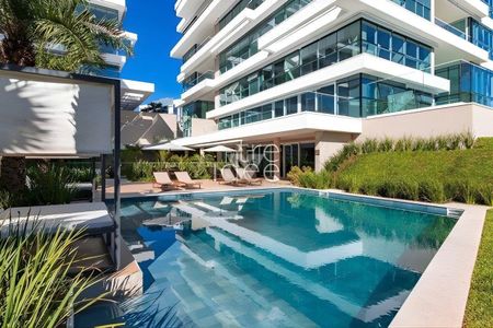 8_photo/94dce5d2f3.c2d0365adcb3b71c-ATLAS-aaf5f32b-7e9a-4e03-be5d-35091d175e74.jpg de apartamento à venda com 3 quartos, 235m² em Cabral, Curitiba