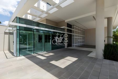 5_photo/94dce5d2f3.c2d0365adcb3b71c-ATLAS-ee23bfe1-80ea-4b00-a4df-f6d377a5d614.jpg de apartamento à venda com 3 quartos, 235m² em Cabral, Curitiba