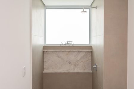 12_photo/94dce5d2f3.d606bb3af91a4b5b-ATLAS-1a0ffcb8-0a84-4eaf-b692-cd5a6508e170.jpg de apartamento à venda com 3 quartos, 235m² em Cabral, Curitiba