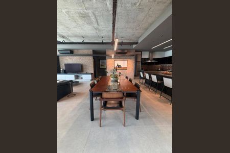 5_photo/94dce5d2f3.eb77e516913e8b8e-ATLAS-2b4d9a44-68af-47a4-a89c-578000b22eb9.jpg de apartamento à venda com 3 quartos, 235m² em Cabral, Curitiba