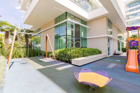 29_photo/94dce5d2f3.eb77e516913e8b8e-ATLAS-821b8a15-ea74-49e4-9626-232492012a57.jpg de apartamento à venda com 3 quartos, 235m² em Cabral, Curitiba