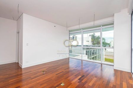 14_photo/94dce5d2f3.ee6564db4bf6f889-ATLAS-cf50601e-47d9-4a61-846d-8d116ae95ba7.jpg de apartamento à venda com 3 quartos, 235m² em Cabral, Curitiba