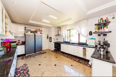 14_photo/94dce5d307.ceff8192393c33de-ATLAS-3e42963d-c8a0-4b4b-b5d9-ca1f54a252ae.jpg de casa à venda com 3 quartos, 416m² em Bacacheri, Curitiba