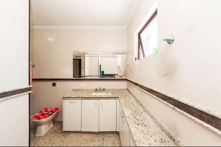 8_photo/94dce5d307.ceff8192393c33de-ATLAS-4947fe1d-992b-40e0-8ce8-ddbd25fa8fb4.jpg de casa à venda com 3 quartos, 416m² em Bacacheri, Curitiba