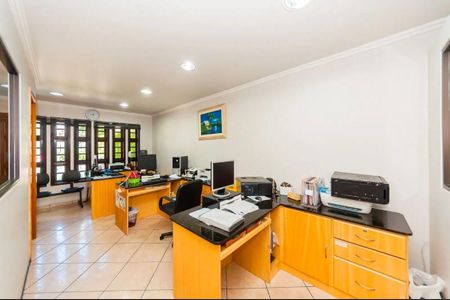 16_photo/94dce5d307.ceff8192393c33de-ATLAS-74c2e5c8-2968-422b-bcb8-4bc952fb4eb5.jpg de casa à venda com 3 quartos, 416m² em Bacacheri, Curitiba