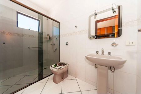 11_photo/94dce5d307.ceff8192393c33de-ATLAS-a3fbefc9-fdef-4ccd-b5a0-4e77f370e28b.jpg de casa à venda com 3 quartos, 416m² em Bacacheri, Curitiba