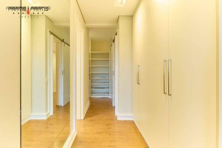 4_photo/94dce5d359.bc2625db7da5e859-ATLAS-0eb70f61-28cf-4fe8-b47f-76c295e26977.jpg de apartamento para alugar com 4 quartos, 226m² em Cabral, Curitiba