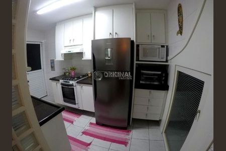 4_photo/94dce5d385.953885681833e7d2-ATLAS-640a9ef1-8173-47eb-b5bc-e63e1e7357e5.jpg de casa à venda com 3 quartos, 110m² em Bacacheri, Curitiba
