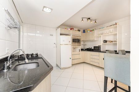 7_photo/94dce5d48d.28f6ec5d72603be5-ATLAS-53572d92-24fc-4cff-b763-d8978cd0c593.jpg de casa à venda com 4 quartos, 147m² em Bacacheri, Curitiba