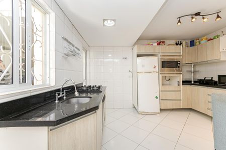 12_photo/94dce5d48d.28f6ec5d72603be5-ATLAS-fb1d3294-81e3-4e87-b021-3d53e544c997.jpg de casa à venda com 4 quartos, 147m² em Bacacheri, Curitiba