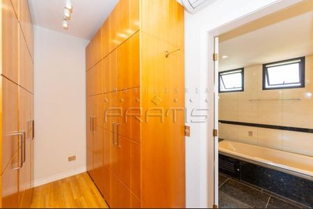 44_photo/94dce5d4ad.7e7e0caf2581e0bf-ATLAS-871ada65-deaf-4466-bac5-2d52df794bb0.jpg de apartamento à venda com 4 quartos, 229m² em Bacacheri, Curitiba