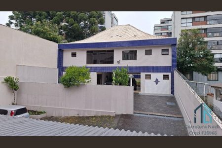 8_photo/94dce5d59f.ceff8192393c33de-ATLAS-1aaef88d-ba04-4122-892c-6bc1a344be5a.jpg de casa à venda com 7 quartos, 640m² em Bacacheri, Curitiba