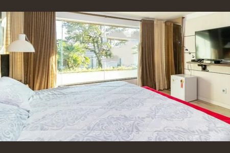 3_photo/94dce5d895.1463d70521bc8e9f-ATLAS-27366a42-fe39-4de4-9ded-ead323a0f477.jpg de casa à venda com 5 quartos, 448m² em Bacacheri, Curitiba