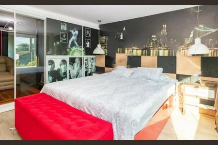 8_photo/94dce5d895.1463d70521bc8e9f-ATLAS-da60b9bc-5ebc-4629-8558-87d6a967ca3e.jpg de casa à venda com 5 quartos, 448m² em Bacacheri, Curitiba