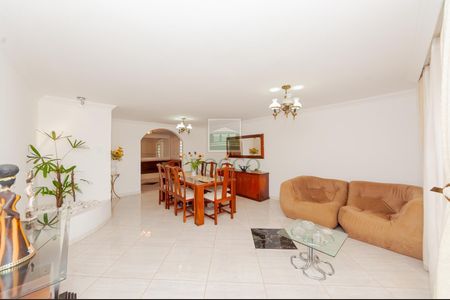 36_photo/94dce5e07b.821bca6a381fcd78-ATLAS-dce49e0b-c626-4b04-9ec0-40fbc57dfb7e.jpg de casa à venda com 4 quartos, 314m² em Bacacheri, Curitiba