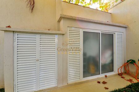 28_photo/94dce5e0bf.ceff8192393c33de-ATLAS-c2b92df5-4ce9-438c-b492-beb2073f35db.jpg de casa à venda com 3 quartos, 284m² em Bacacheri, Curitiba