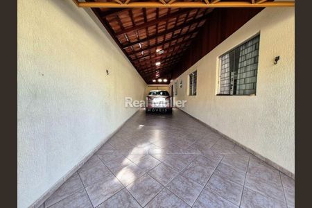 2_photo/94dce5e24d.598c66e7e5047e83-ATLAS-07c28573-e8fe-42bc-affa-5b052e63d319.jpg de casa à venda com 4 quartos, 181m² em Bacacheri, Curitiba