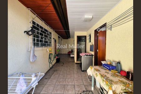 35_photo/94dce5e24d.598c66e7e5047e83-ATLAS-611e4b7a-7687-4a43-bfa3-0c2d9e4732d4.jpg de casa à venda com 4 quartos, 181m² em Bacacheri, Curitiba