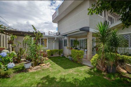 4_photo/94dce5e363.8ae1cb5ed2a1280b-ATLAS-19f629ce-31db-472b-b35c-b889f56d82f0.jpg de casa à venda com 4 quartos, 276m² em Bacacheri, Curitiba