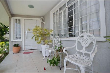 4_photo/94dce5e363.8ae1cb5ed2a1280b-ATLAS-7cb08a01-3fa5-4899-8ddf-dd1d043d24b7.jpg de casa à venda com 4 quartos, 276m² em Bacacheri, Curitiba