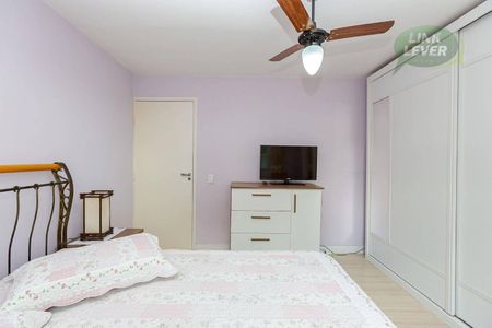 8_photo/94dce5e399.3714cccd63f8fe2d-ATLAS-2efb648c-85a7-4af4-be2c-e547f9ac89ff.jpg de casa à venda com 3 quartos, 210m² em Bacacheri, Curitiba