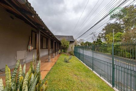 7_photo/94dce5e3a1.3714cccd63f8fe2d-ATLAS-4d3b053e-809c-49b5-9a3a-c923a42e64ee.jpg de casa à venda com 3 quartos, 247m² em Bacacheri, Curitiba