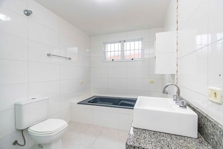 10_photo/94dce5e3df.16787a6ea0be7e8a-ATLAS-034af33b-e232-4549-aa9d-de88b6d9de78.jpg de casa à venda com 4 quartos, 231m² em Bacacheri, Curitiba