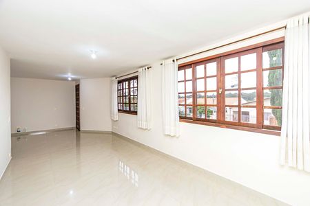 2_photo/94dce5e3df.16787a6ea0be7e8a-ATLAS-301cce67-e631-41be-a98d-a310710ace84.jpg de casa à venda com 4 quartos, 231m² em Bacacheri, Curitiba