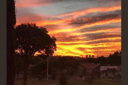 47_photo/94dce5e3df.16787a6ea0be7e8a-ATLAS-51112ee1-1b01-4200-8e68-9445ba0ce3ef.jpg de casa à venda com 4 quartos, 231m² em Bacacheri, Curitiba