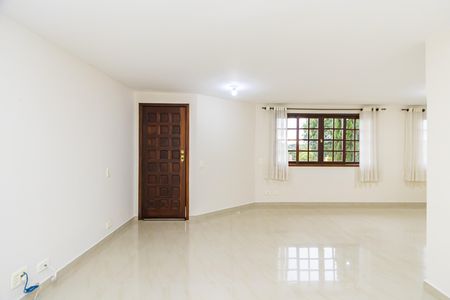 10_photo/94dce5e3df.16787a6ea0be7e8a-ATLAS-86790abb-005a-48b1-8135-301eb7c5f91e.jpg de casa à venda com 4 quartos, 231m² em Bacacheri, Curitiba