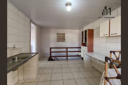 5_photo/94dce5e3e1.7f057c72c49660dd-ATLAS-c7f0b1ac-2b8d-47ae-ac13-cc5d609bd653.jpg de casa à venda com 5 quartos, 158m² em Bacacheri, Curitiba