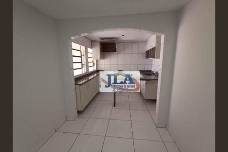 11_photo/94dce5e475.3714cccd63f8fe2d-ATLAS-d9b7a031-1b7c-4e11-96f8-d301ee2a6cec.jpg de casa para alugar com 4 quartos, 70m² em Bacacheri, Curitiba