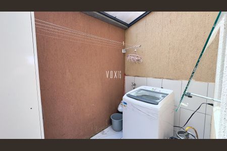 4_photo/94dce5e69f.c73b78bac5a2f3b6-ATLAS-c520475b-47d8-4ebe-bf8c-7f5a62b6526f.jpg de casa à venda com 0 quarto, 64m² em Bacacheri, Curitiba