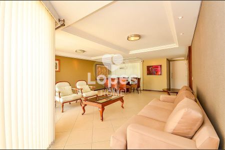 20_photo/94dce5e803.82be18ad98973cde-ATLAS-1b9159cb-baec-4ba1-beaf-d2aa77e797bf.jpg de casa à venda com 4 quartos, 460m² em Bacacheri, Curitiba