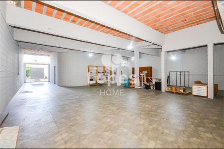 5_photo/94dce5e803.82be18ad98973cde-ATLAS-4a58e64c-04f0-4032-90f6-572c2a7c9791.jpg de casa à venda com 4 quartos, 500m² em Bacacheri, Curitiba