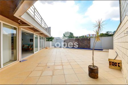 9_photo/94dce5e803.82be18ad98973cde-ATLAS-e98acdf6-8cd5-454d-b5a3-d9a2b6b74a0f.jpg de casa à venda com 4 quartos, 460m² em Bacacheri, Curitiba