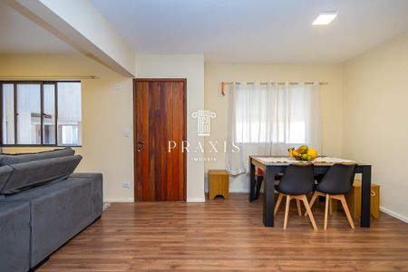 3_photo/94dce5e829.07dec894d8d8be59-ATLAS-b7d4899b-dd18-48c2-ad38-983e7ebe624b.jpg de apartamento à venda com 2 quartos, 56m² em Bacacheri, Curitiba