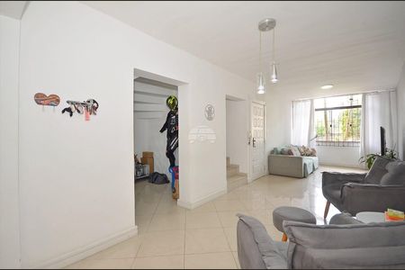 6_photo/94dce5e989.7954feb32d1ae247-ATLAS-051d1db5-e8f4-4353-9b34-7a2b59fba55b.jpg de casa à venda com 3 quartos, 147m² em Bacacheri, Curitiba