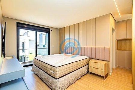 39_photo/94dce5ecbf.3cc2d31291e2990f-ATLAS-5e3f69da-45f0-4c03-8ea3-80603c2da2e4.jpg de casa à venda com 3 quartos, 180m² em Bairro Alto, Curitiba