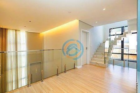 35_photo/94dce5ecbf.3cc2d31291e2990f-ATLAS-a1d289f4-ad58-416f-a1fb-db4c16cbae7b.jpg de casa à venda com 3 quartos, 180m² em Bairro Alto, Curitiba