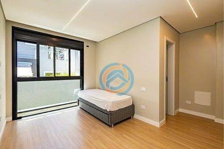 49_photo/94dce5ecbf.3cc2d31291e2990f-ATLAS-cb40af3c-2c5a-4eb1-a524-54044e15e9c6.jpg de casa à venda com 3 quartos, 180m² em Bairro Alto, Curitiba