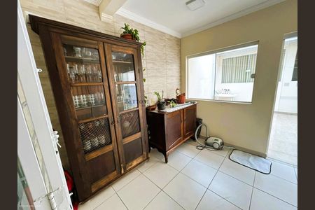 7_photo/94dce5ed9b.ffdd1ddaa3c736e5-ATLAS-158de516-afb1-485f-85d5-ed47769d8e4f.jpg de casa à venda com 3 quartos, 240m² em Bairro Alto, Curitiba