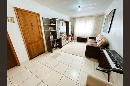 5_photo/94dce5ed9b.ffdd1ddaa3c736e5-ATLAS-53785445-70f5-4ffb-9000-cf7eea46f378.jpg de casa à venda com 3 quartos, 240m² em Bairro Alto, Curitiba