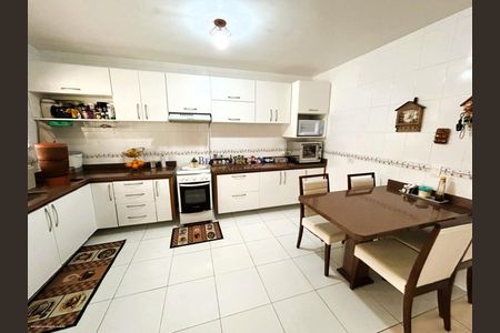 11_photo/94dce5ed9b.ffdd1ddaa3c736e5-ATLAS-ad8098a6-8ef9-4c81-8b07-c13e9732ba04.jpg de casa à venda com 3 quartos, 240m² em Bairro Alto, Curitiba