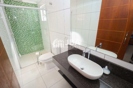 50_photo/94dce5efbb.59b9fa3339c8dcb8-ATLAS-1ae0272b-9c57-42e3-b7a9-76a6d99bb56c.jpg de casa à venda com 3 quartos, 200m² em Bairro Alto, Curitiba