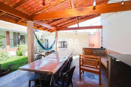 30_photo/94dce5efbb.59b9fa3339c8dcb8-ATLAS-1e50922e-caec-456f-9bd6-aaed7a6ed743.jpg de casa à venda com 3 quartos, 200m² em Bairro Alto, Curitiba